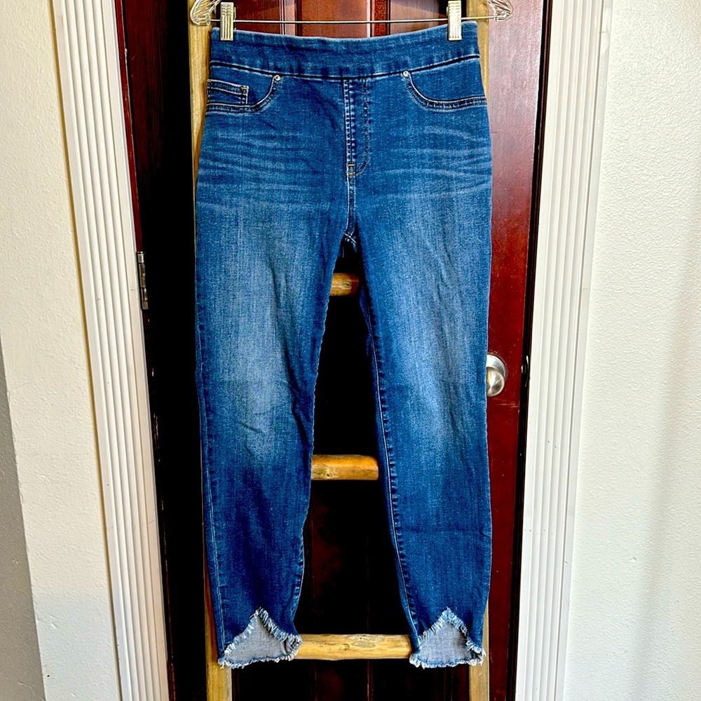 Chicos pull on skinny tulip hem ankle jean